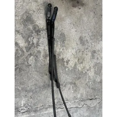 5N1955409-5N1955410 VW Tiguan  Silecek Kolu 