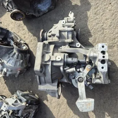 Volkswagen Golf 5 1.9 TDİ  Manuel 5 ileri Çıkma Şanzıman