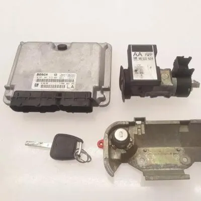 Opel Vectra B 2.0 DTI İmmobilizer Seti (Motor Beyni) - 0281001633